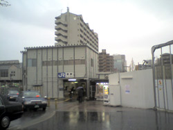 仮駅舎
